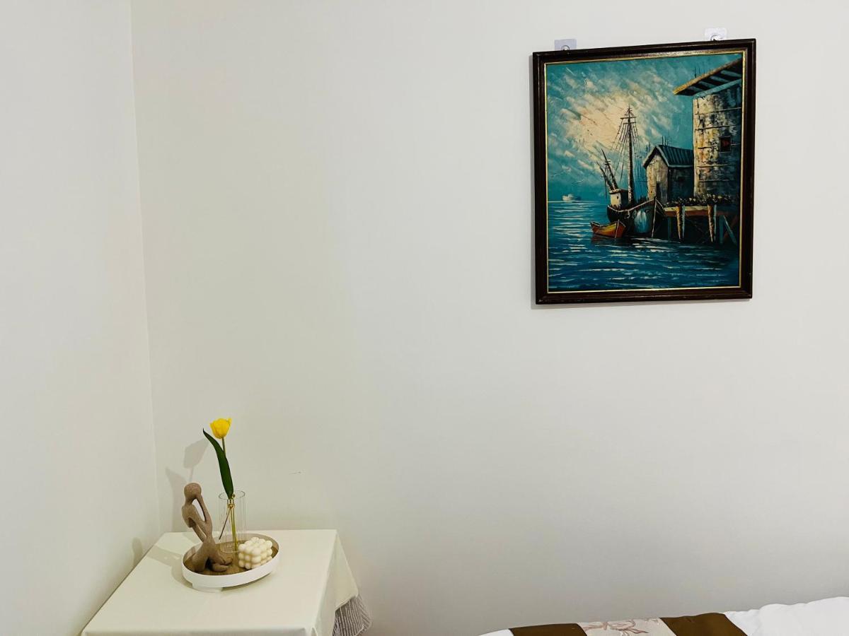 Dream Dwell Paris-Two-Bedroom Flat Near Pompidou Centre Экстерьер фото